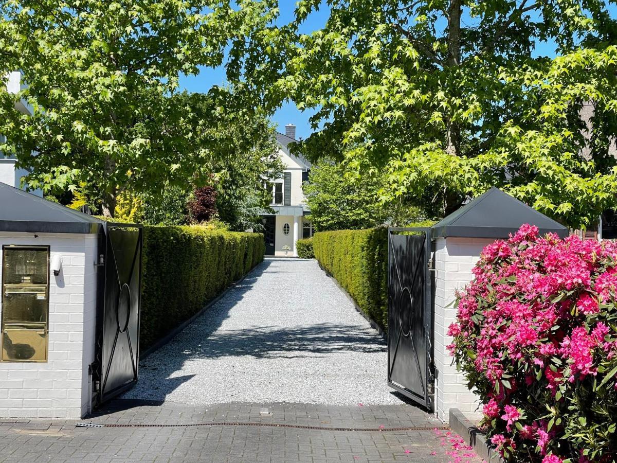 Villa Julian Mansarde Aurich Dış mekan fotoğraf